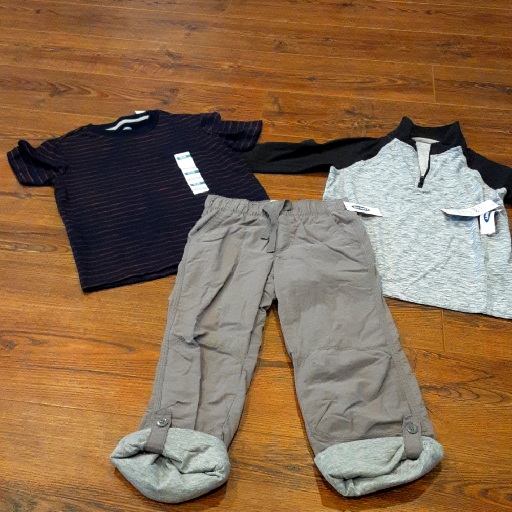 Boys size 5 set 2 shirts and pants NEW old navy